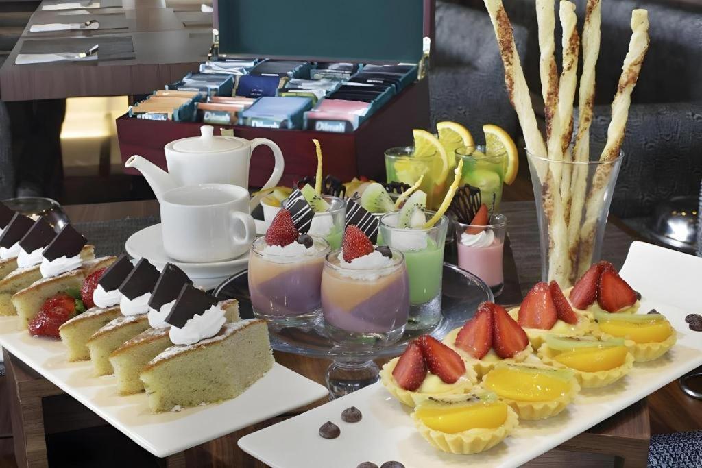 Brits Hotel Karawang Exteriér fotografie