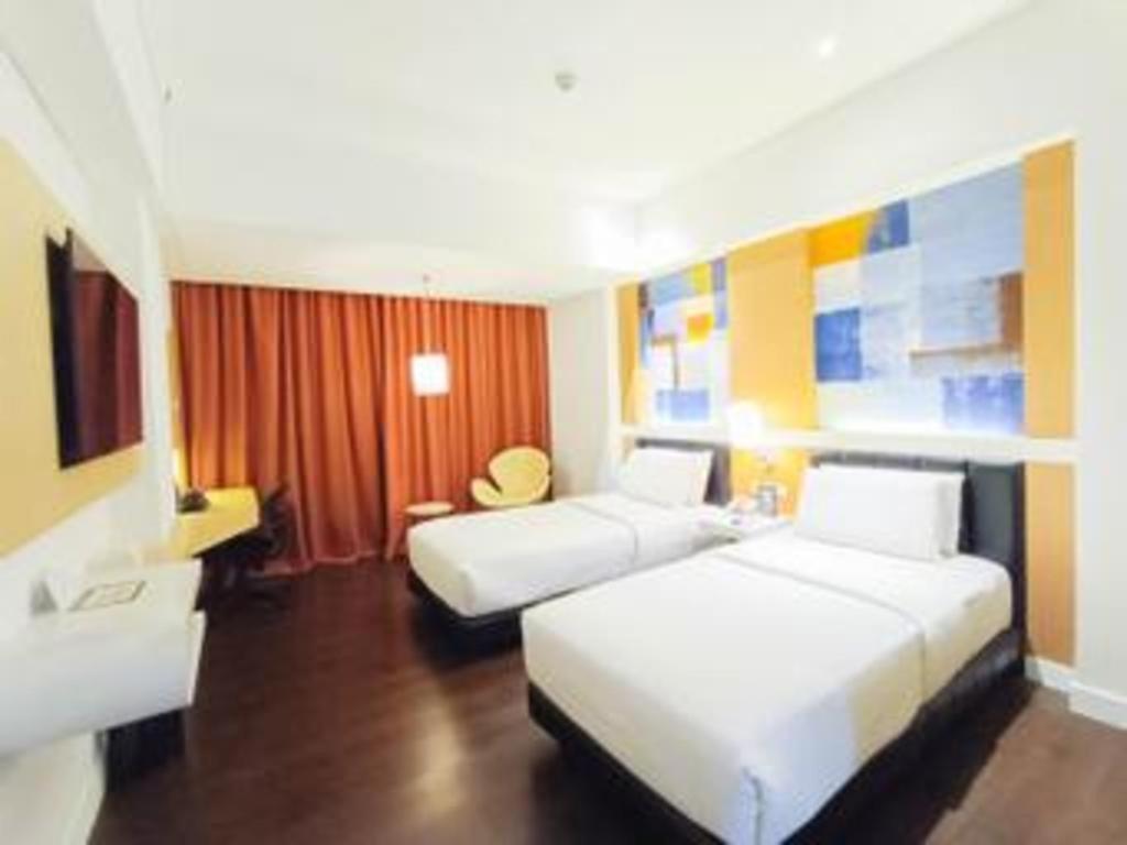 Brits Hotel Karawang Exteriér fotografie