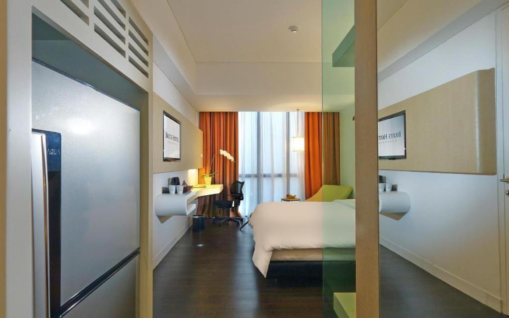 Brits Hotel Karawang Exteriér fotografie