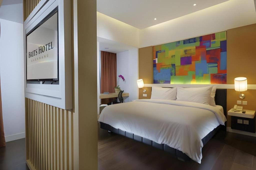 Brits Hotel Karawang Exteriér fotografie