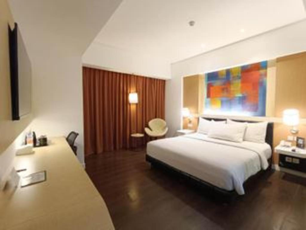 Brits Hotel Karawang Exteriér fotografie